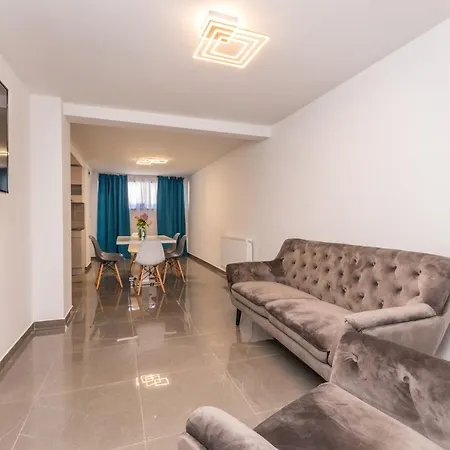 Jakov With Pool Apartamento *